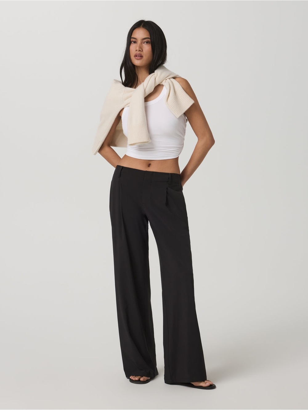 Vuori Villa Wideleg Trouser - Short